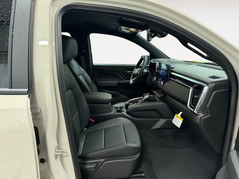 New 2026 GMC Canyon Elevation w/ Convenience Package image 27