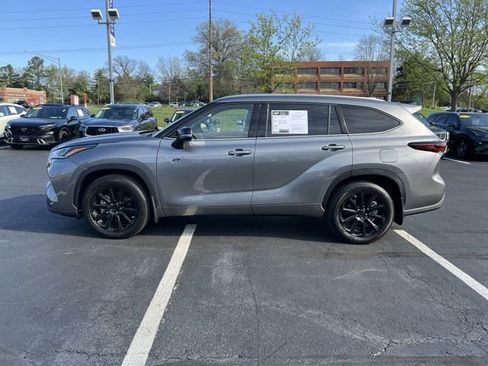 Used 2025 Toyota Highlander Limited image 6