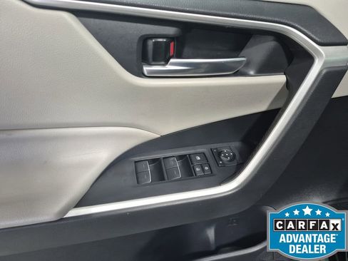 Used 2022 Toyota RAV4 XLE AWD/4WD image 23