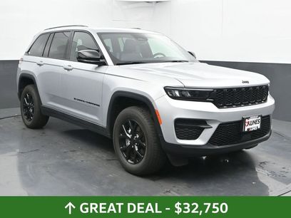 Used 2024 Jeep Grand Cherokee Altitude