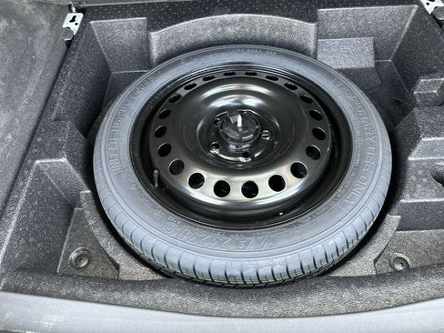 Certified 2023 Buick Envision Essence FWD image 28