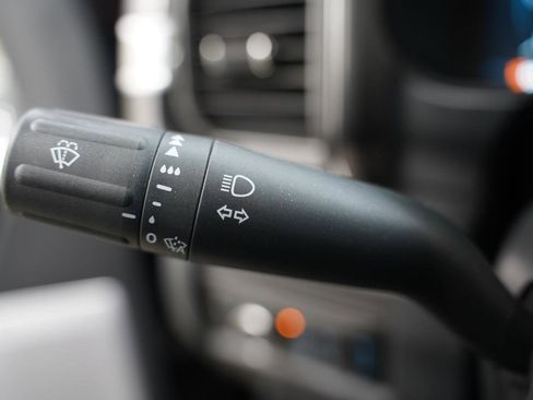 Used 2025 Ford F250 Platinum image 16