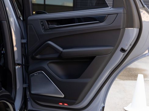 Certified 2026 Porsche Cayenne GTS image 35