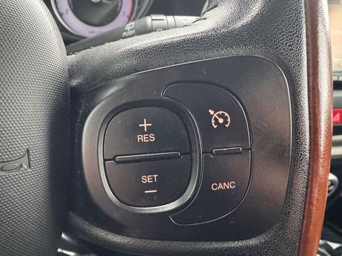 Used 2014 FIAT 500L Trekking image 29