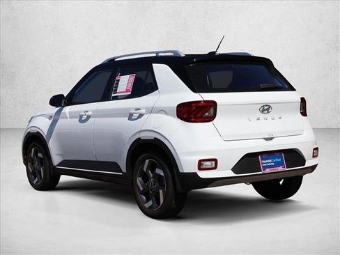 Certified 2026 Hyundai Venue SEL FWD image 7