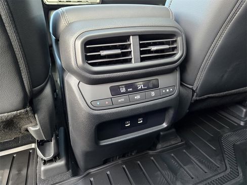 New 2026 Honda Pilot Touring image 11