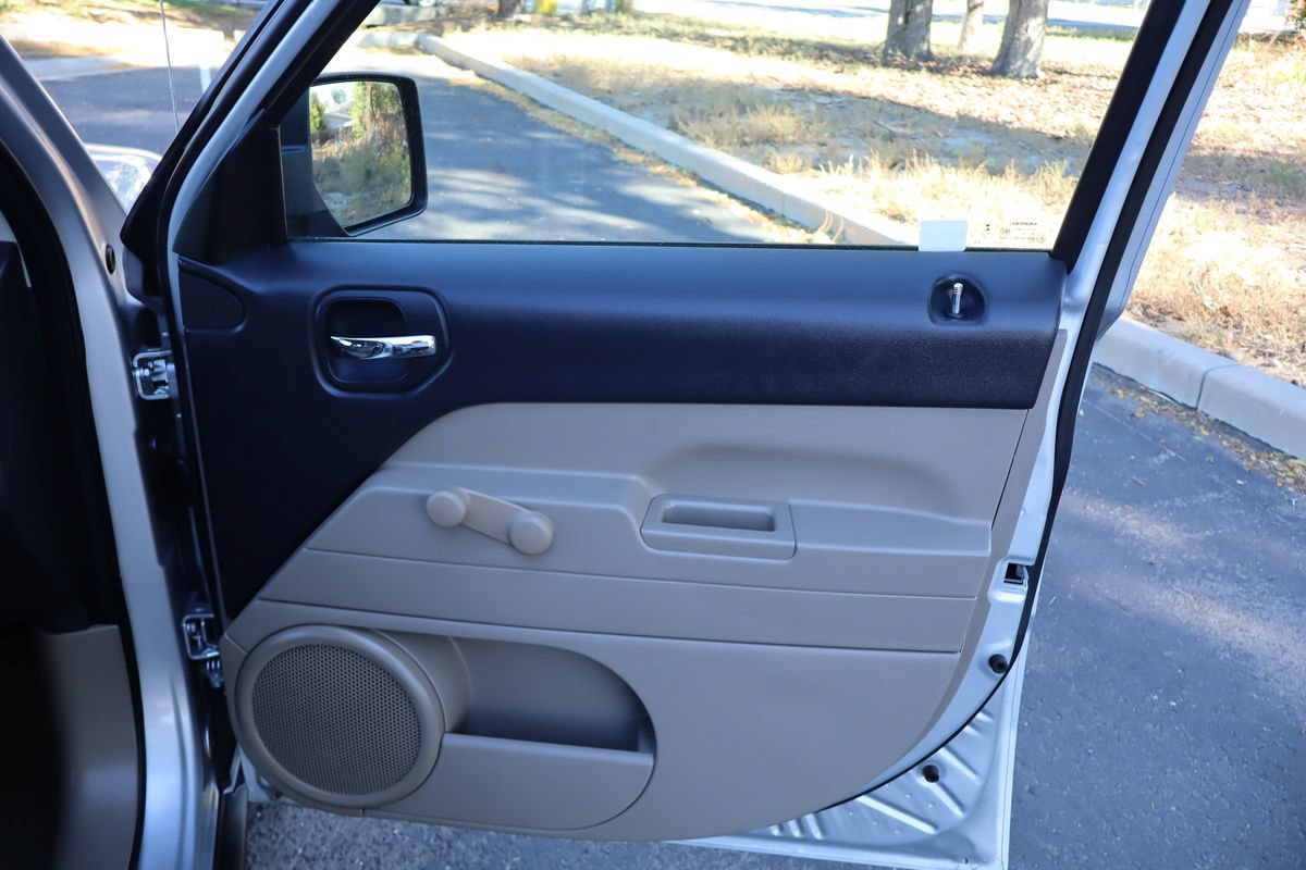 Used 2014 Jeep Patriot Sport FWD image 24