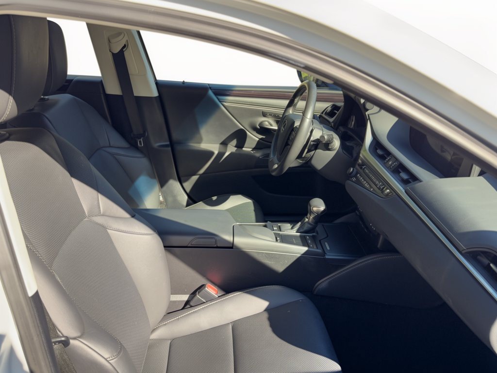 Used 2020 Lexus ES 350 w/ Premium Package FWD image 30