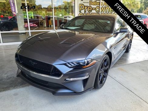 Used 2018 Ford Mustang GT Premium w/ Black Accent Package RWD image 5
