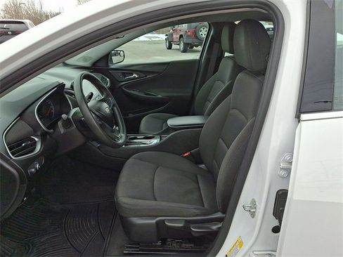 Used 2020 Chevrolet Malibu LS w/ LPO, Convenience Package 1 image 16