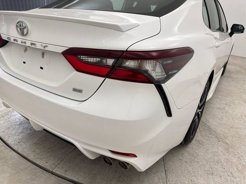Used 2021 Toyota Camry SE image 35