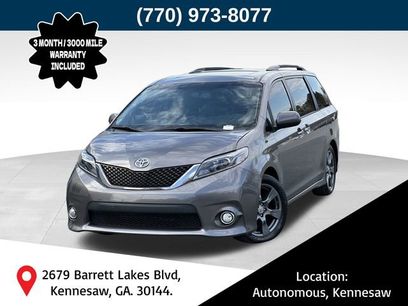 Used 2017 Toyota Sienna SE