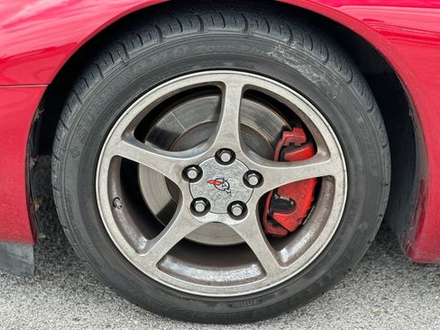Used 2002 Chevrolet Corvette Coupe w/ Preferred Equipment Group2 RWD image 20