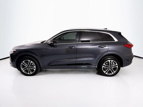 Used 2025 Audi Q5 Premium w/ Premium Plus AWD/4WD image 8