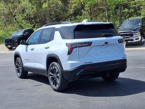 New 2026 Chevrolet Equinox RS w/ Convenience Package III FWD image 6