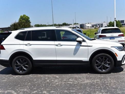 Certified 2023 Volkswagen Tiguan SE FWD image 5