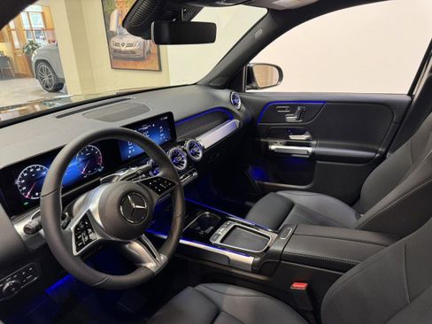 Certified 2025 Mercedes-Benz GLB 250 image 6