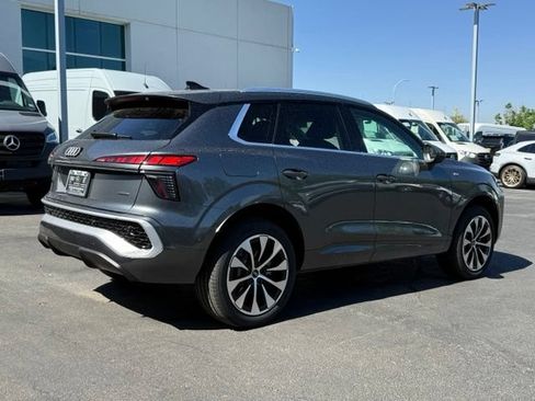 New 2026 Audi Q3 quattro 2.0T AWD/4WD image 7
