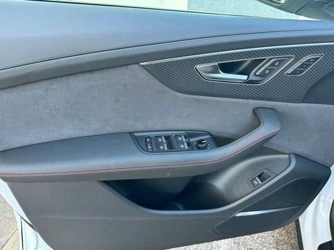 New 2026 Audi SQ8 Prestige image 19