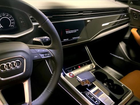 Used 2025 Audi RS Q8 performance AWD/4WD image 6