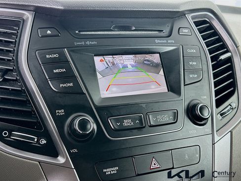 Used 2016 Hyundai Santa Fe SE image 13