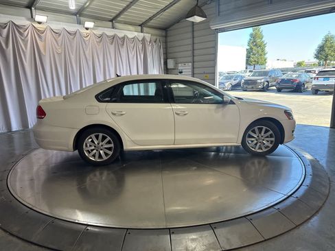 Used 2012 Volkswagen Passat 2.5 S FWD image 4