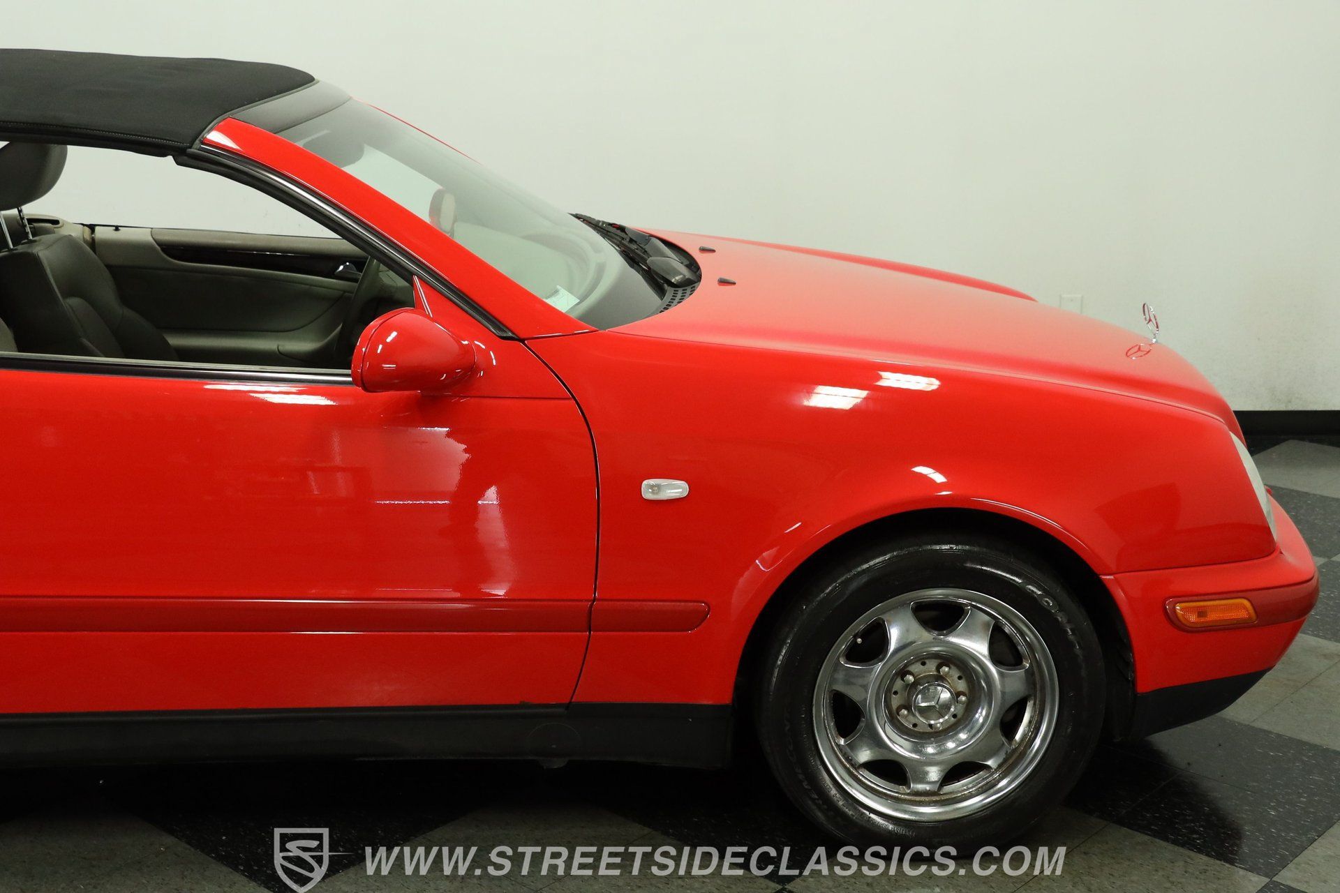 Used 1999 Mercedes-Benz CLK 320 Cabriolet image 29