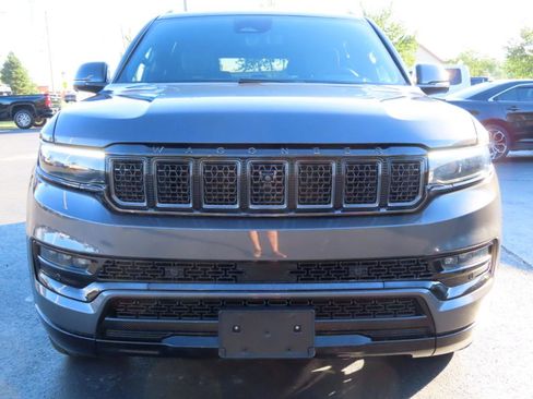 Used 2024 Jeep Grand Wagoneer L Series II w/ Quick Order Packagew 28T AWD/4WD image 9
