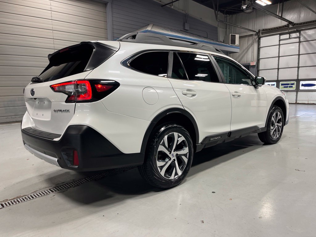 Certified 2022 Subaru Outback Limited AWD/4WD image 9