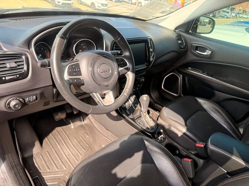 Used 2018 Jeep Compass Limited AWD/4WD image 20