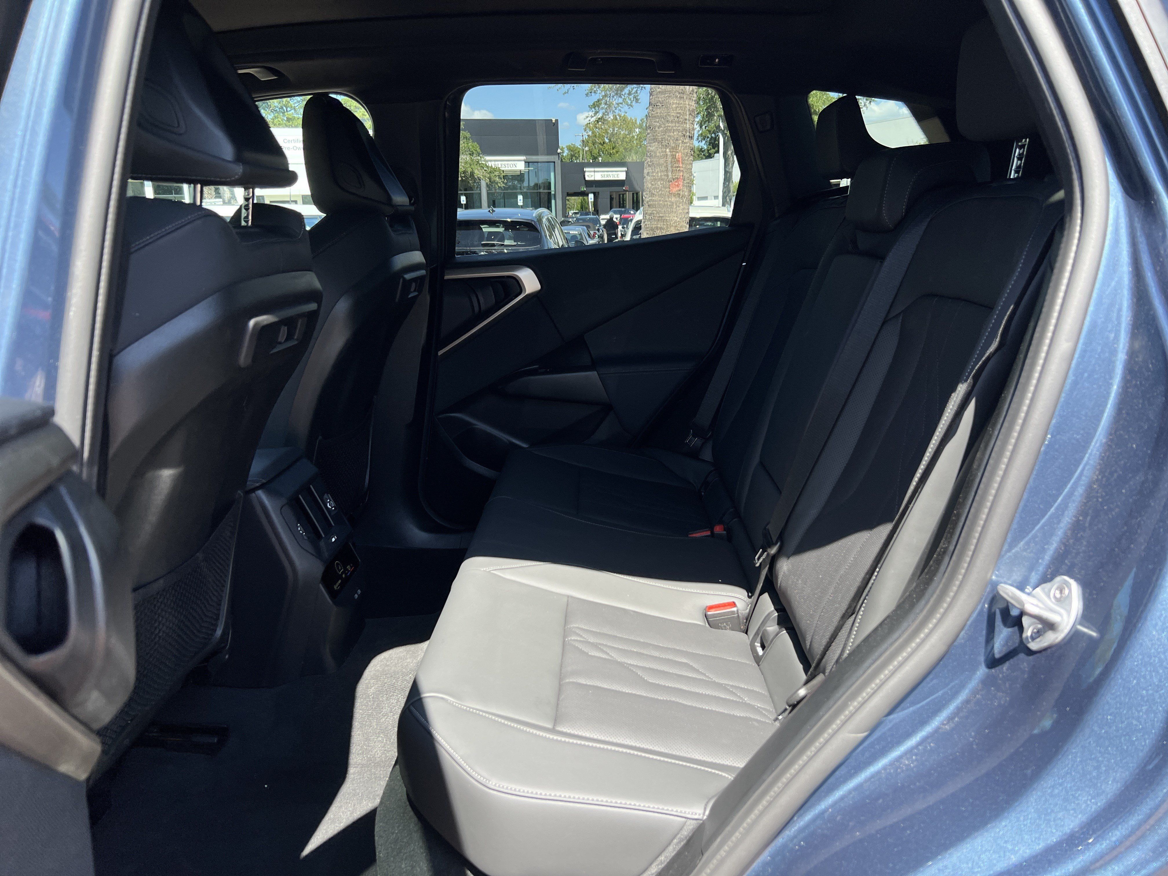 Used 2025 BMW X3 xDrive30i w/ Premium Package AWD/4WD image 30
