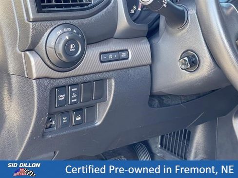 Used 2024 Nissan Titan PRO-4X w/ Pro-4x Convenience Package AWD/4WD image 7