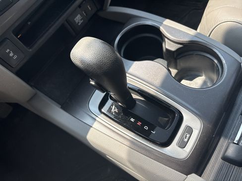 Used 2016 Honda Pilot EX-L image 25