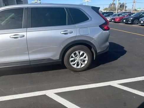 Used 2024 Honda CR-V LX image 12