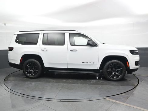 Used 2025 Jeep Wagoneer Series II image 5