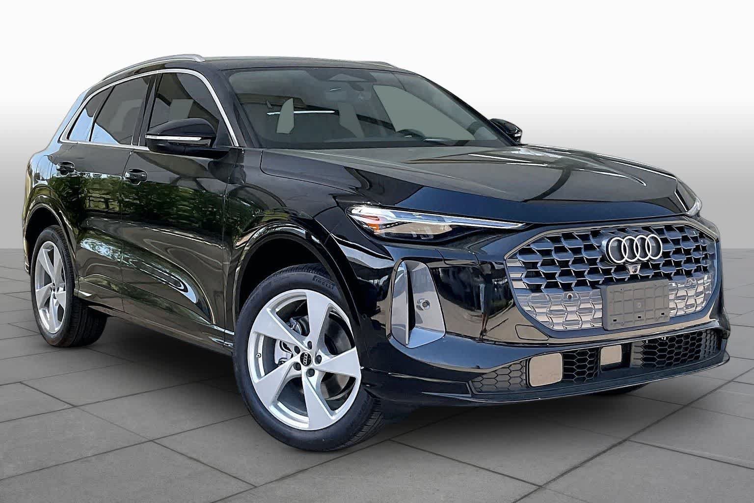 Used 2026 Audi Q5 Premium w/ Premium Plus AWD/4WD image 2