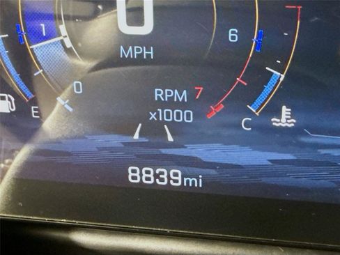 Used 2025 Chevrolet Equinox RS w/ Safety and Technology Package AWD/4WD image 2