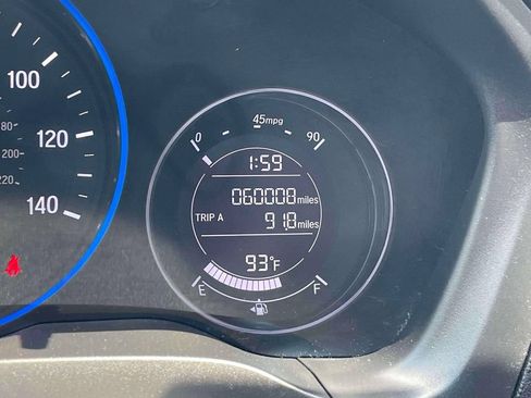 Certified 2021 Honda HR-V LX image 26