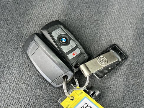 Used 2017 BMW X3 xDrive28i AWD/4WD image 21