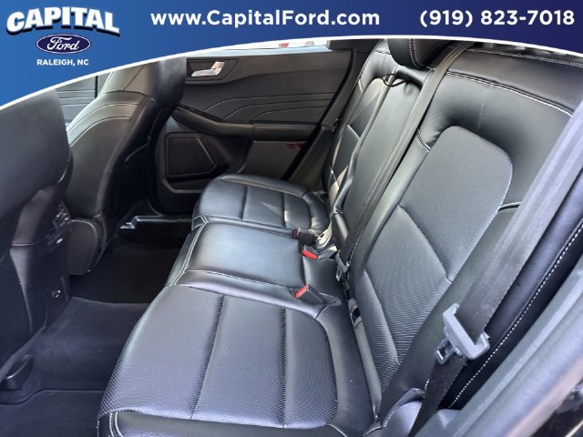 Certified 2022 Ford Escape SEL FWD image 18