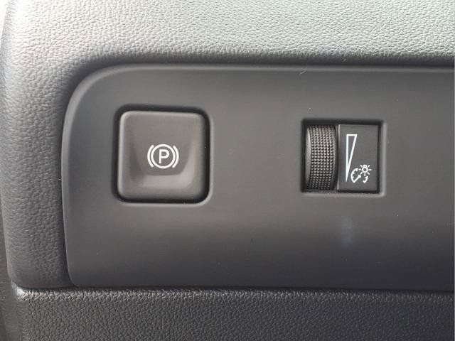 Used 2024 Buick Enclave Essence w/ Sport Touring Edition FWD image 20