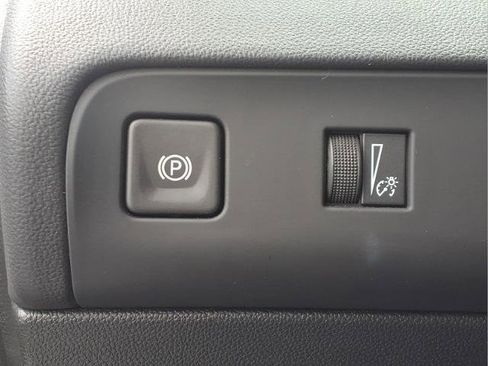 Used 2024 Buick Enclave Essence w/ Sport Touring Edition FWD image 20