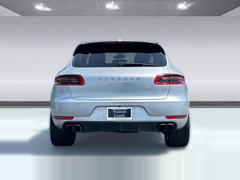 Used 2015 Porsche Macan Turbo AWD/4WD image 9