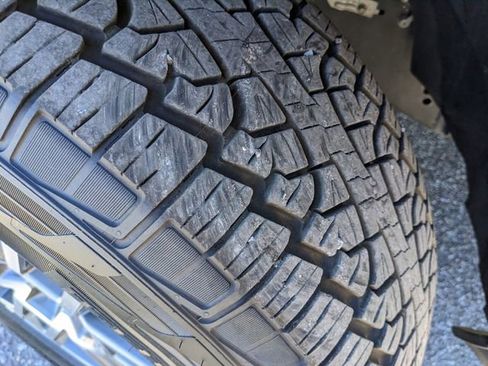 Certified 2025 Ford Expedition Active image 37