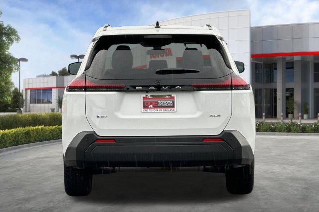 Used 2026 Toyota RAV4 XLE Premium FWD image 6