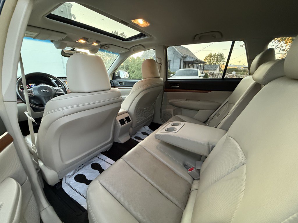 Used 2013 Subaru Outback 2.5i Limited AWD/4WD image 15
