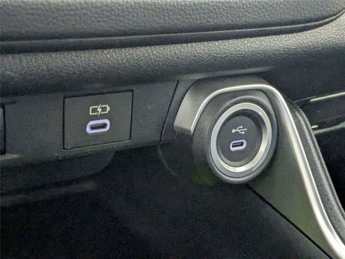 Certified 2024 Toyota Grand Highlander FWD image 23