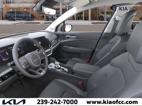 New 2025 Kia Sportage EX image 17