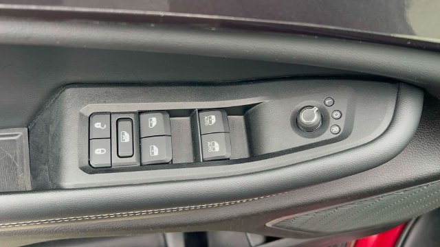 Used 2021 Jeep Grand Cherokee L Laredo w/ Luxury Tech Group I AWD/4WD image 23