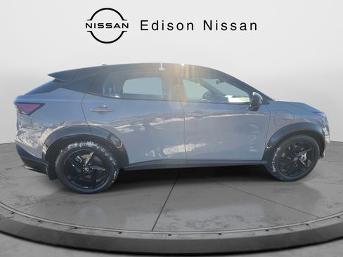 Used 2024 Nissan Ariya AWD image 6